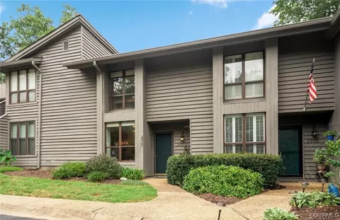 2958 Woodbridge Crossing Dr, Midlothian, VA 23112