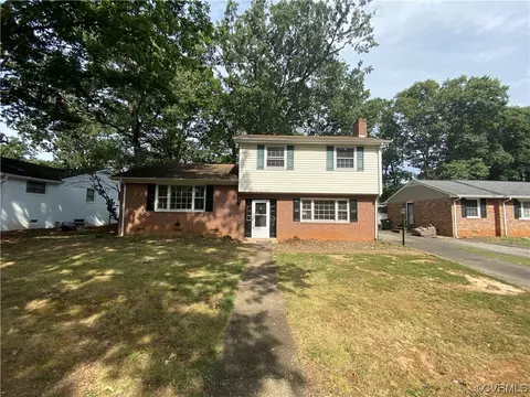 2116 Woodmont Dr, North Chesterfield, VA 23235