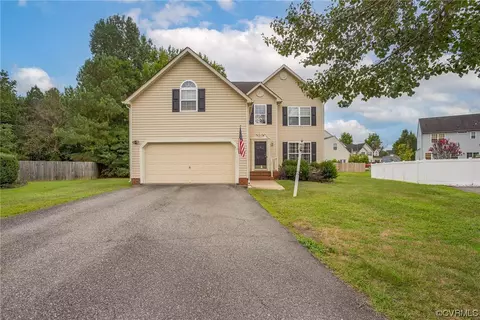 2716 Grand Meadows Ct, Richmond, VA 23223