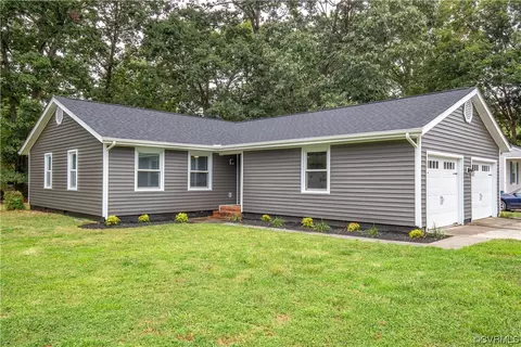 507 Briarwood Cir, Hopewell, VA 23860
