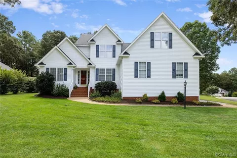 13701 Nairn Ct, Chester, VA 23831