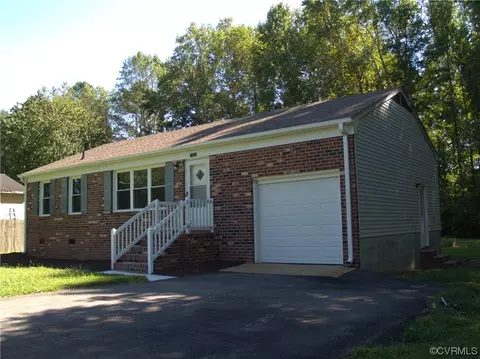 17321 Wedgewood Dr, Lanexa, VA 23089