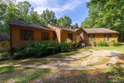 11455 Whitetail Dr, Doswell, VA 23047