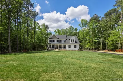 8586 Leanne Ln, Mechanicsville, VA 23116