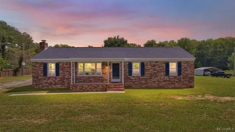 7272 Creighton Rd, Mechanicsville, VA 23111