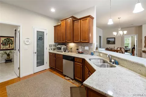 323 Kernel Ct, Richmond, VA 23236 photo 11