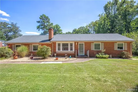 4609 Bruce Rd, Chester, VA 23831