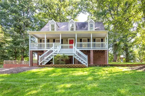 2600 Aspen Woods Rd, Maidens, VA 23102