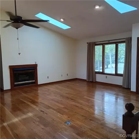 9 Barrett St, Palmyra, VA 22963 photo 6