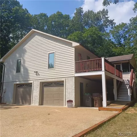 9 Barrett St, Palmyra, VA 22963 photo 3