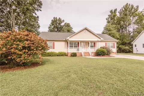2473 Gracie White Cir, Petersburg, VA 23803