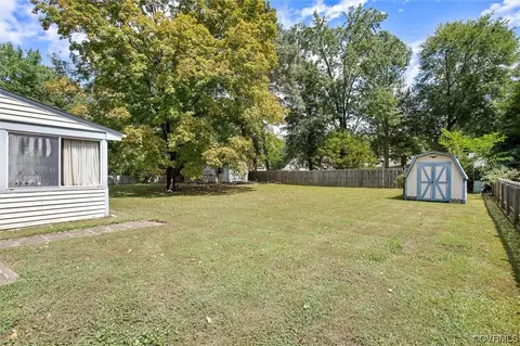 1621 Charrington Dr, Midlothian, VA 23113 photo 28