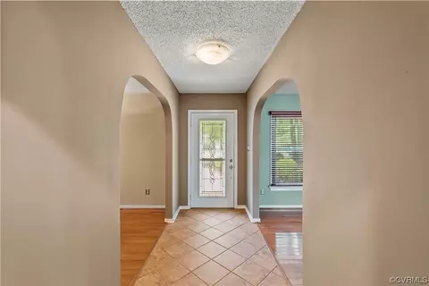 2709 Rams Ct, North Chesterfield, VA 23236 photo 3