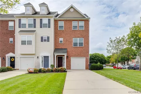 4816 Sapphire Dr, Midlothian, VA 23112