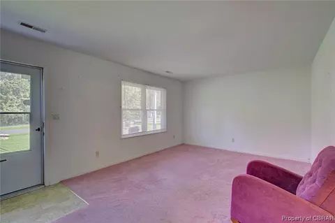 6740 Cedar Lake Dr, Gloucester, VA 23061 photo 9