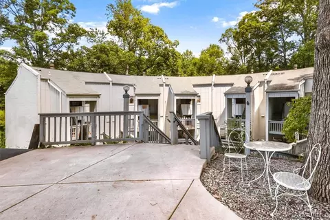 10126 Iron Mill Rd, Richmond, VA 23235
