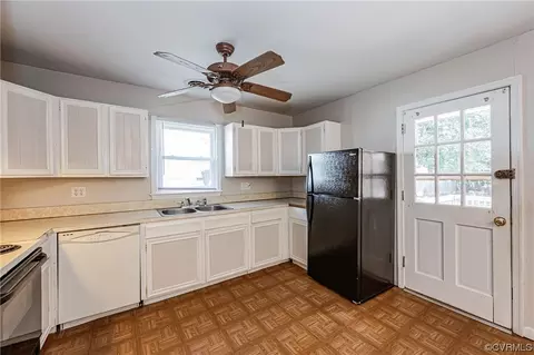 6713 Cherry Rd, Quinton, VA 23141 photo 14