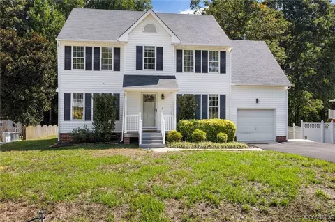 8244 Christopher Paul Dr, Mechanicsville, VA 23111