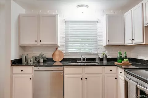 13206 Gate Post Ct, Midlothian, VA 23112 photo 12