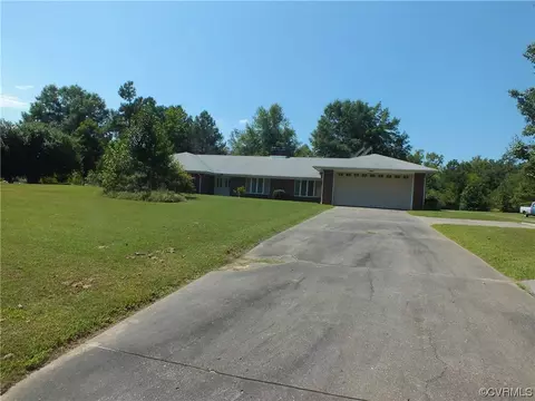 21030 Penmar Dr, Petersburg, VA 23803