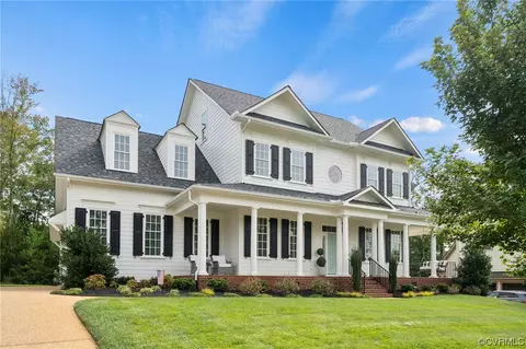 2313 Mitchells Mill Dr, Midlothian, VA 23112