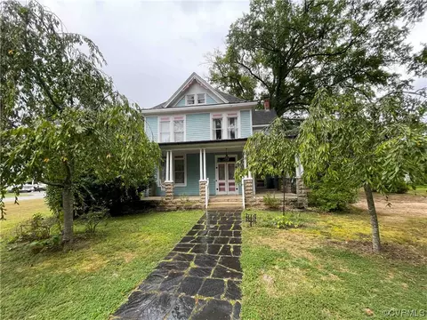 401 E 5th Ave, Kenbridge, VA 23944 photo 2