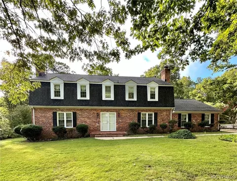 4013 Cresthill Rd, Chester, VA 23831