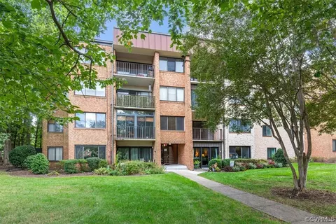 1502 Largo Rd #102, Henrico, VA 23238