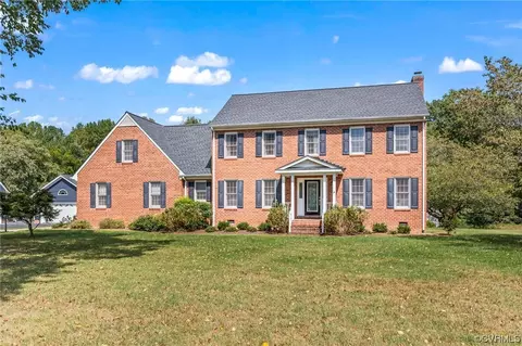 8268 Powhickery Dr, Mechanicsville, VA 23116