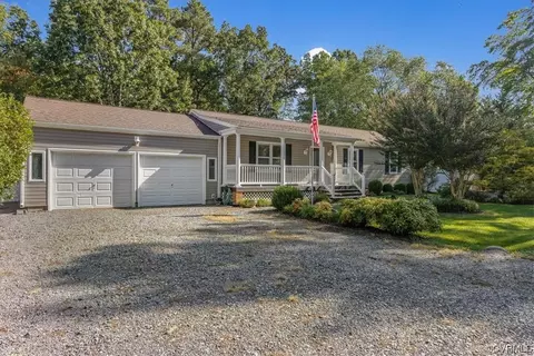 3500 Colonnade Dr, Ettrick, VA 23834
