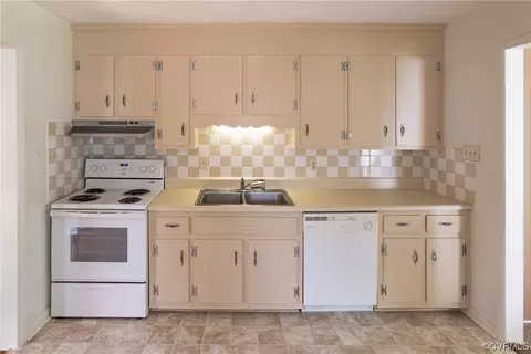 5812 Sutherland Dr, Sutherland, VA 23885 photo 9