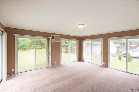 5812 Sutherland Dr, Sutherland, VA 23885 photo 14