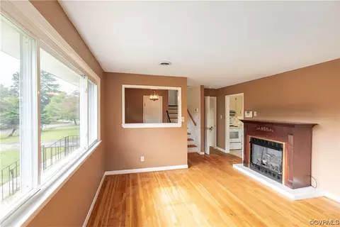 5812 Sutherland Dr, Sutherland, VA 23885 photo 3