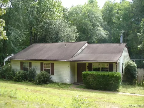 103 Racefield Dr, Toano, VA 23168