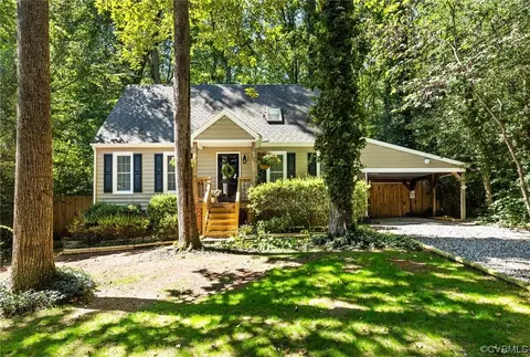 7225 Velvet Antler Dr, Midlothian, VA 23112