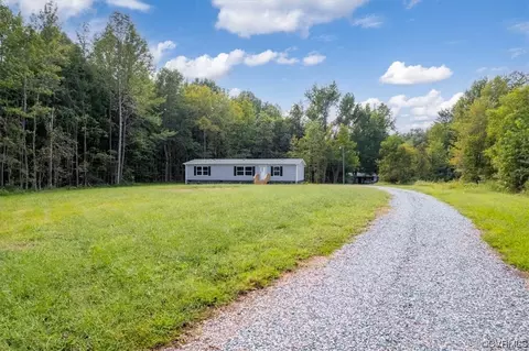 10708 Winterham Rd, Amelia Court House, VA 23002 photo 2