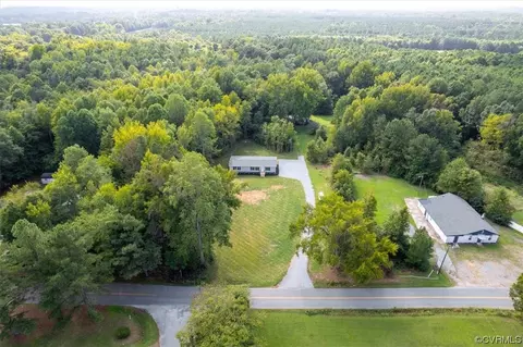 10708 Winterham Rd, Amelia Court House, VA 23002 photo 3
