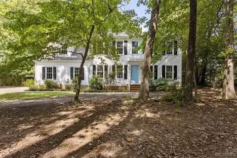 5620 Ridgewood Dr, New Kent, VA 23124