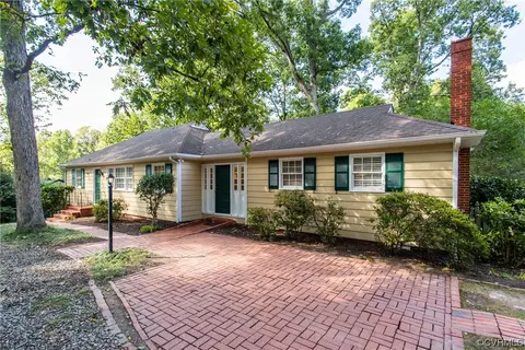 8840 Quaker Ln, North Chesterfield, VA 23235