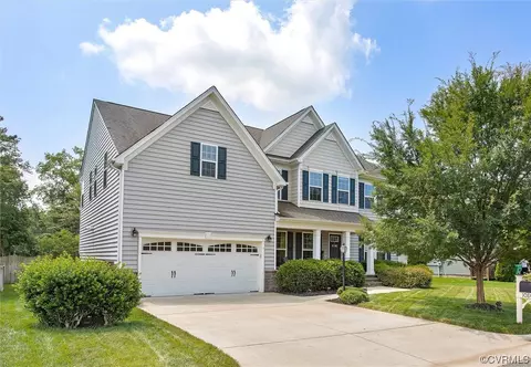 10805 Providence Woods Ln, Ashland, VA 23005
