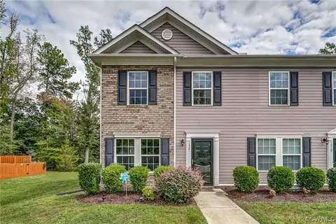 1521 Stonewall Manor Dr, Henrico, VA 23228