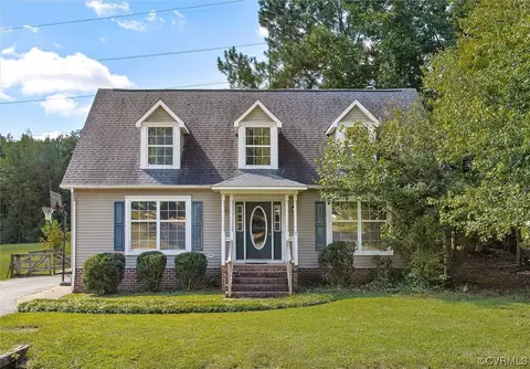 5219 Sir Sagamore Dr, North Chesterfield, VA 23237