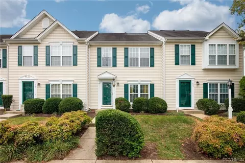 411 Hollybrook Ridge Ln, Richmond, VA 23223