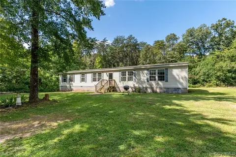 267 Old House Farm Rd, Bumpass, VA 23024