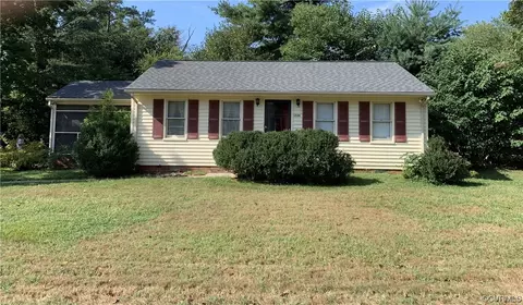 12124 Robertson St, Chester, VA 23831