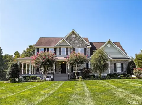 7325 Creighton Rd, Mechanicsville, VA 23111