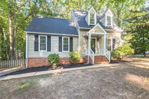 5820 Mill Spring Rd, Midlothian, VA 23112