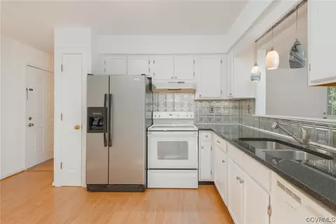 5820 Mill Spring Rd, Midlothian, VA 23112 photo 12