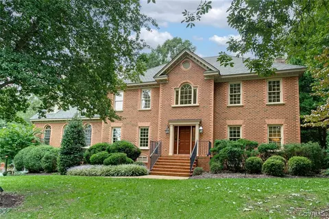 312 Hixson Dr, North Chesterfield, VA 23236