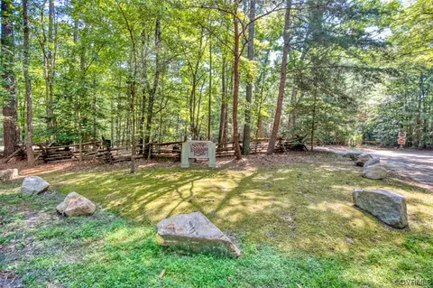 700 S England Cir, Williamsburg, VA 23185